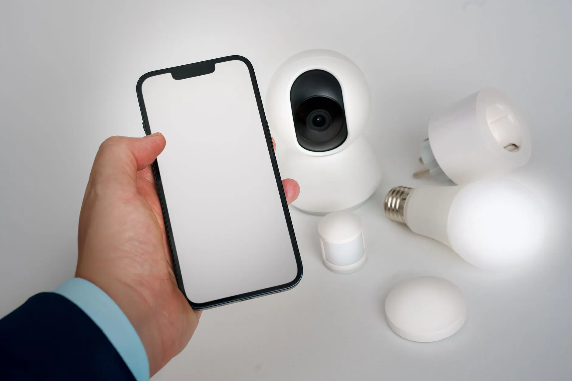 Home & Living Technology Approach